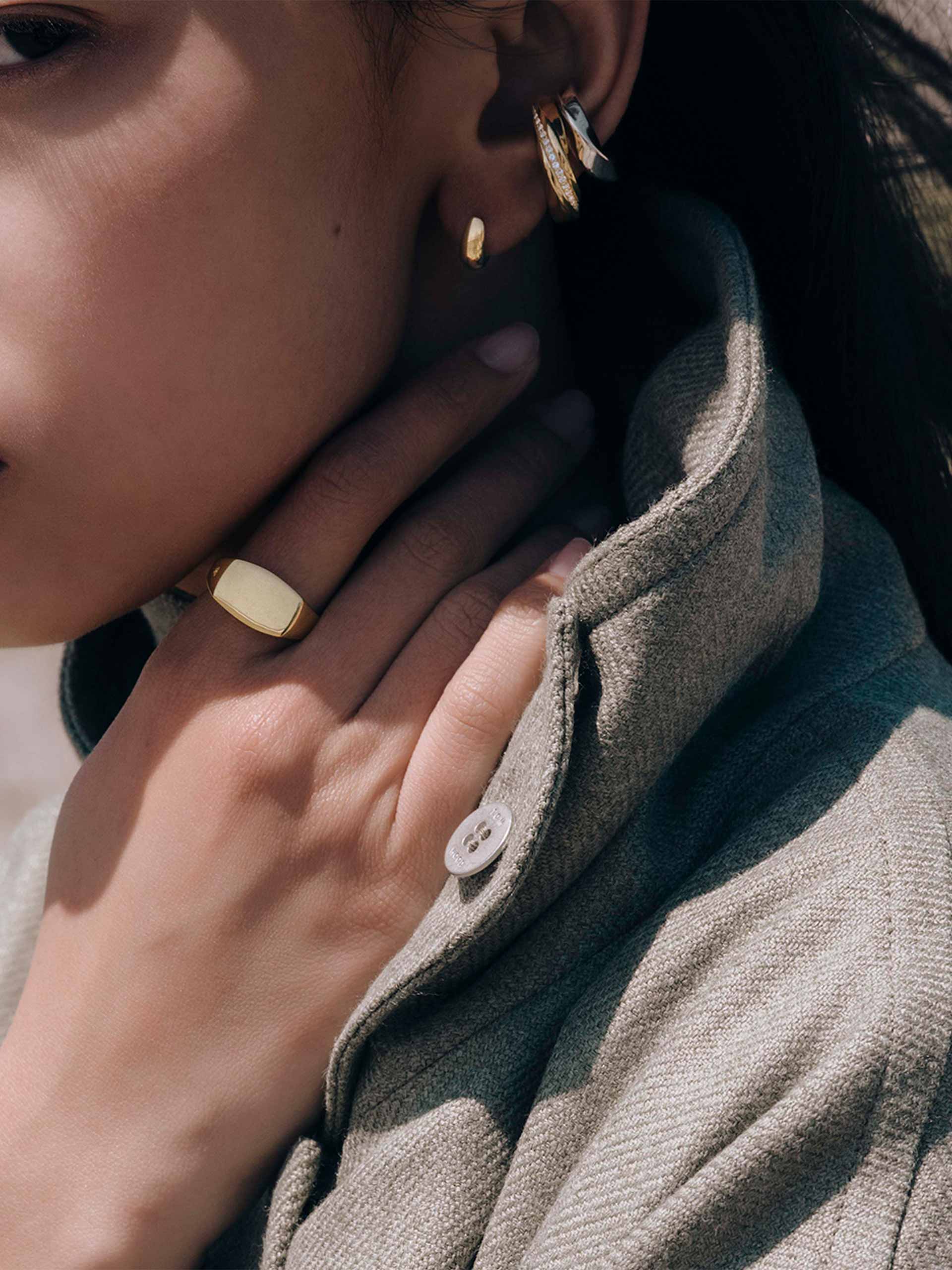 TOM WOOD Infinity Ear Cuff Gold | The Cabinet